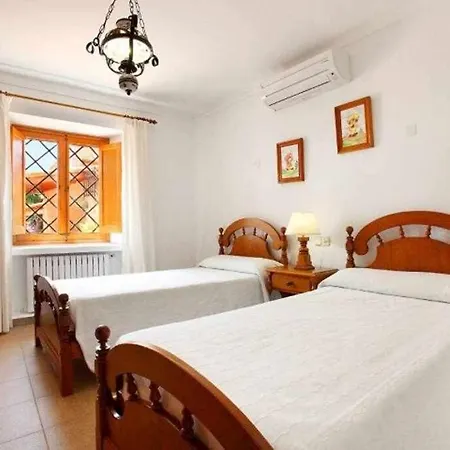 10 Personas Con Bbq, Piscina Y Terraza