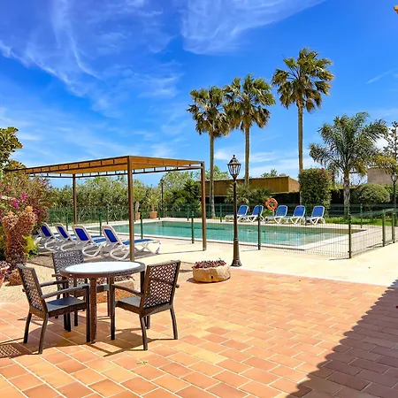 10 Personas Con Bbq, Piscina Y Terraza S'Horta